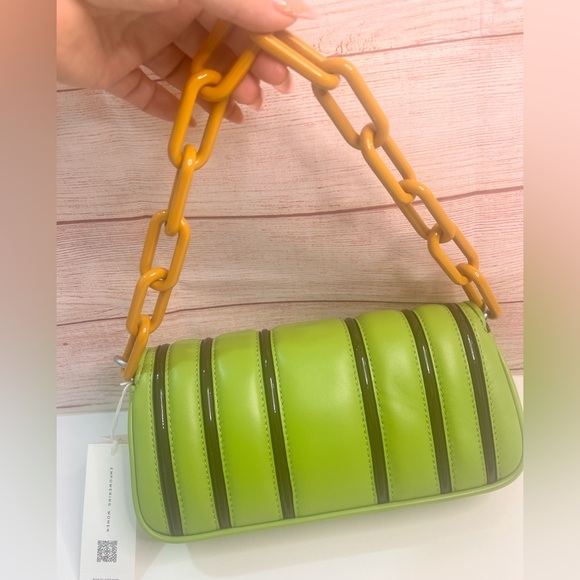 Authentic Tory Burch Kira Bombe stripe flap - Picture 4 of 9